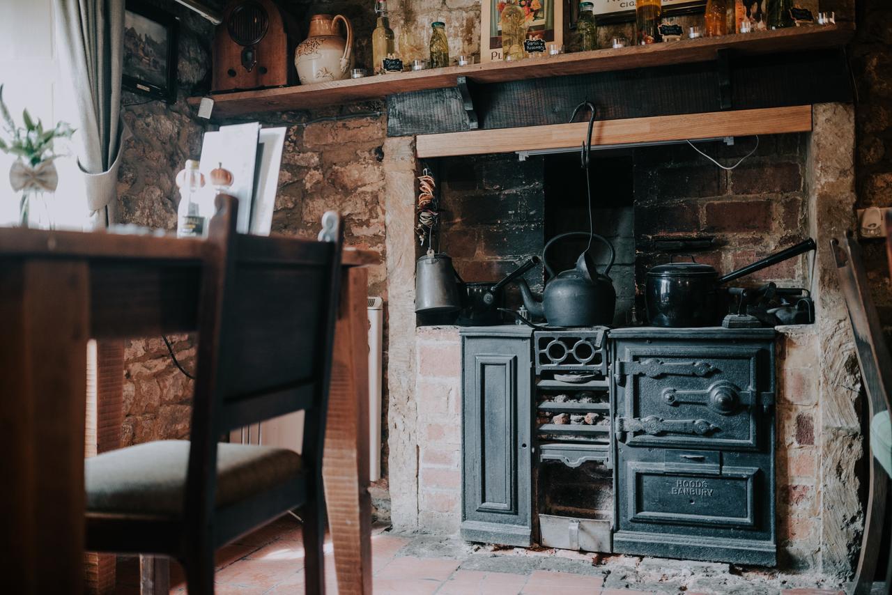 The Falkland Arms Chipping Norton Exterior photo